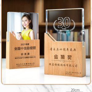 Kỷ niệm chương Pha lê phối gỗ hình chữ nhật
