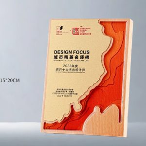Kỷ Niệm Chương – Cúp Pha Lê Chân Đế Gỗ KN44